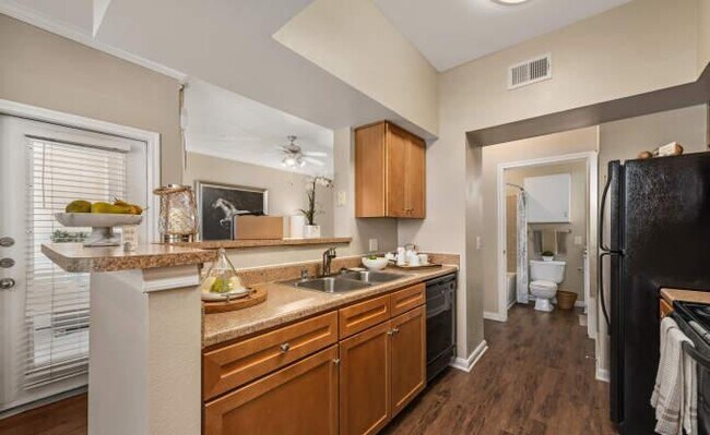 Building Photo - 1 bedroom in Houston TX 77049
