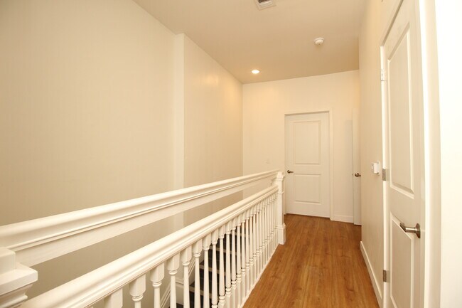 Building Photo - 2201 Lexington Ave