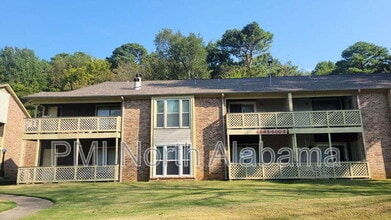 Building Photo - 4988-4987 7 Pine Cir