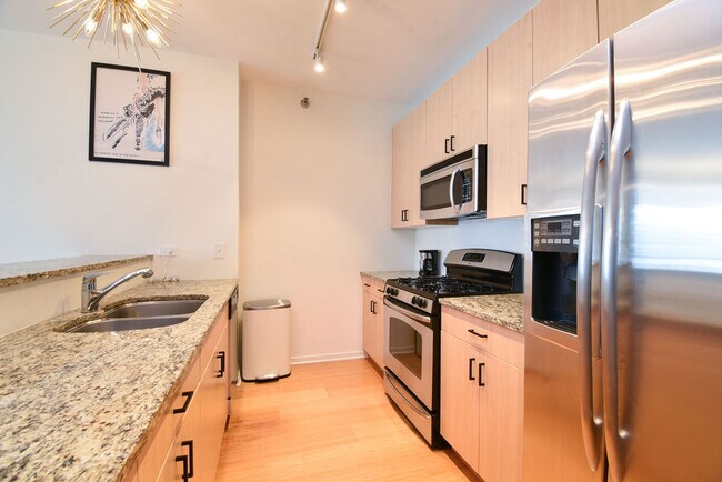 Foto del edificio - 123 S Green St