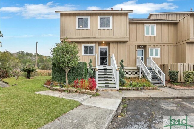 Building Photo - 12502 Apache Ave