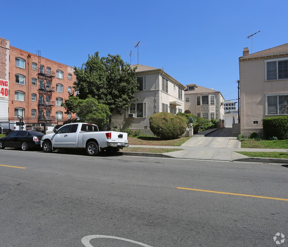 Foto principal - 448 S New Hampshire Ave