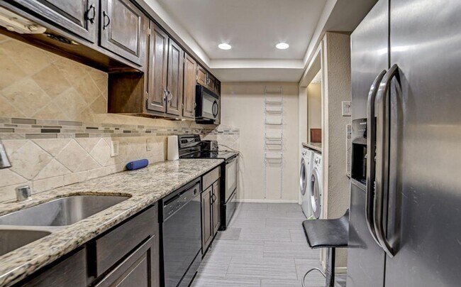 Building Photo - 14361 Misty Meadow Ln