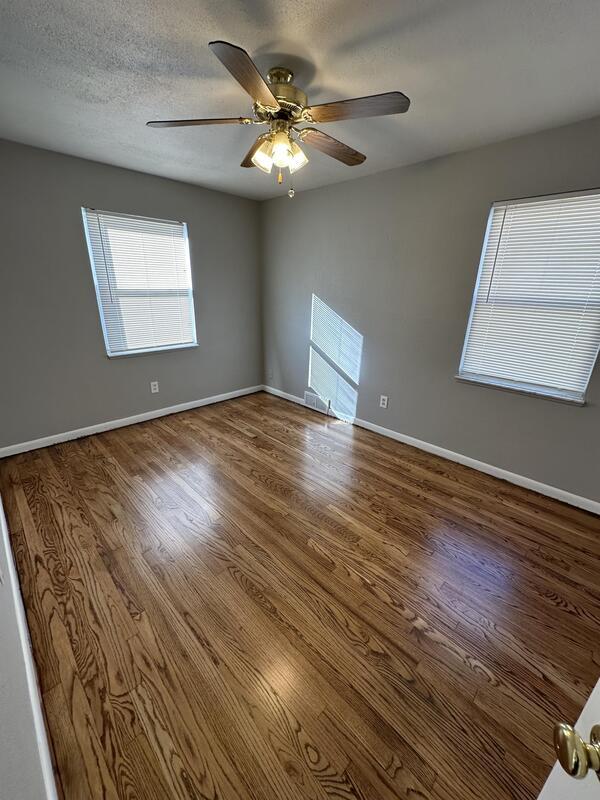 Foto del edificio - 7961 Huron St