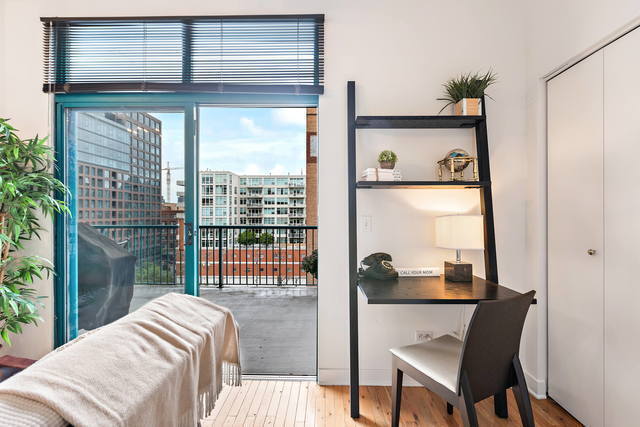 Foto del edificio - 910 W Madison St