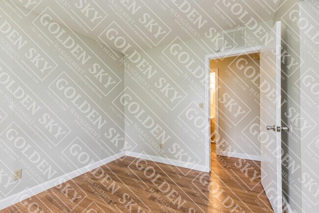 Foto del edificio - 8501 W Pleasant Rd