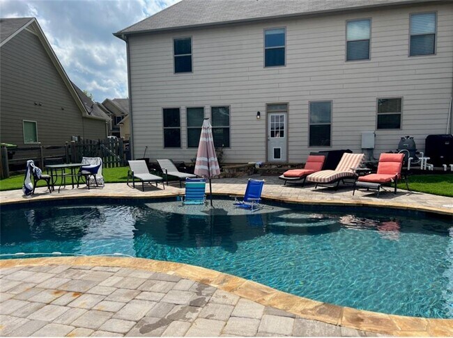 Building Photo - 438 Fieldstone Ln