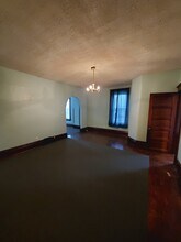 Building Photo - 403 W Main St