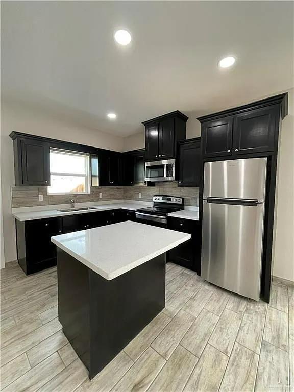 Foto del edificio - 1327 W Garfield Ave
