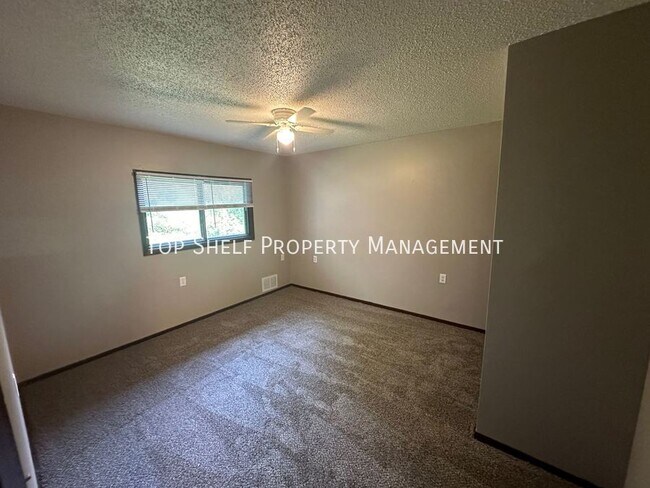 Foto del edificio - 1330 Williams St