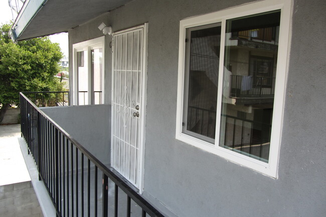 Foto del edificio - 634 E Chestnut St