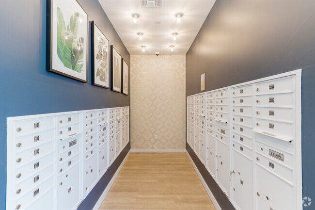 Amazon Hub Parcel Lockers - The 89 on Hayden