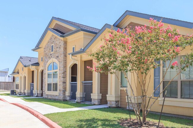 Foto del edificio - Villages at Cypress