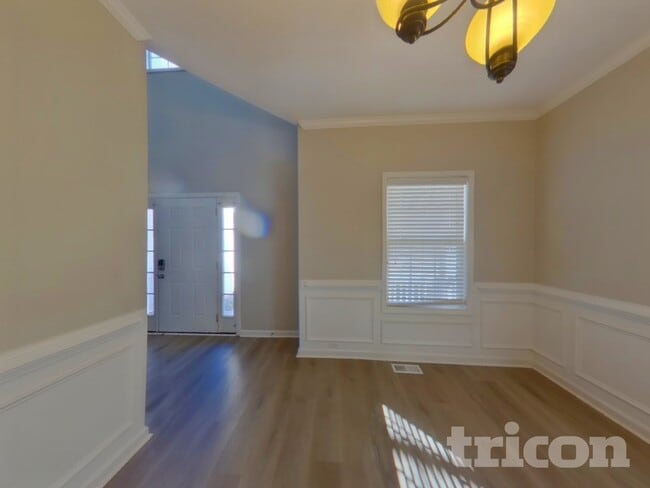 Building Photo - 374 Madison Ave