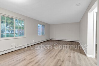 Building Photo - 313 Beattie Ave