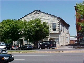 Primary Photo - 710-712 Main St