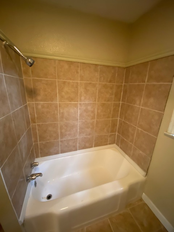 Foto del edificio - 1306 W 26th St
