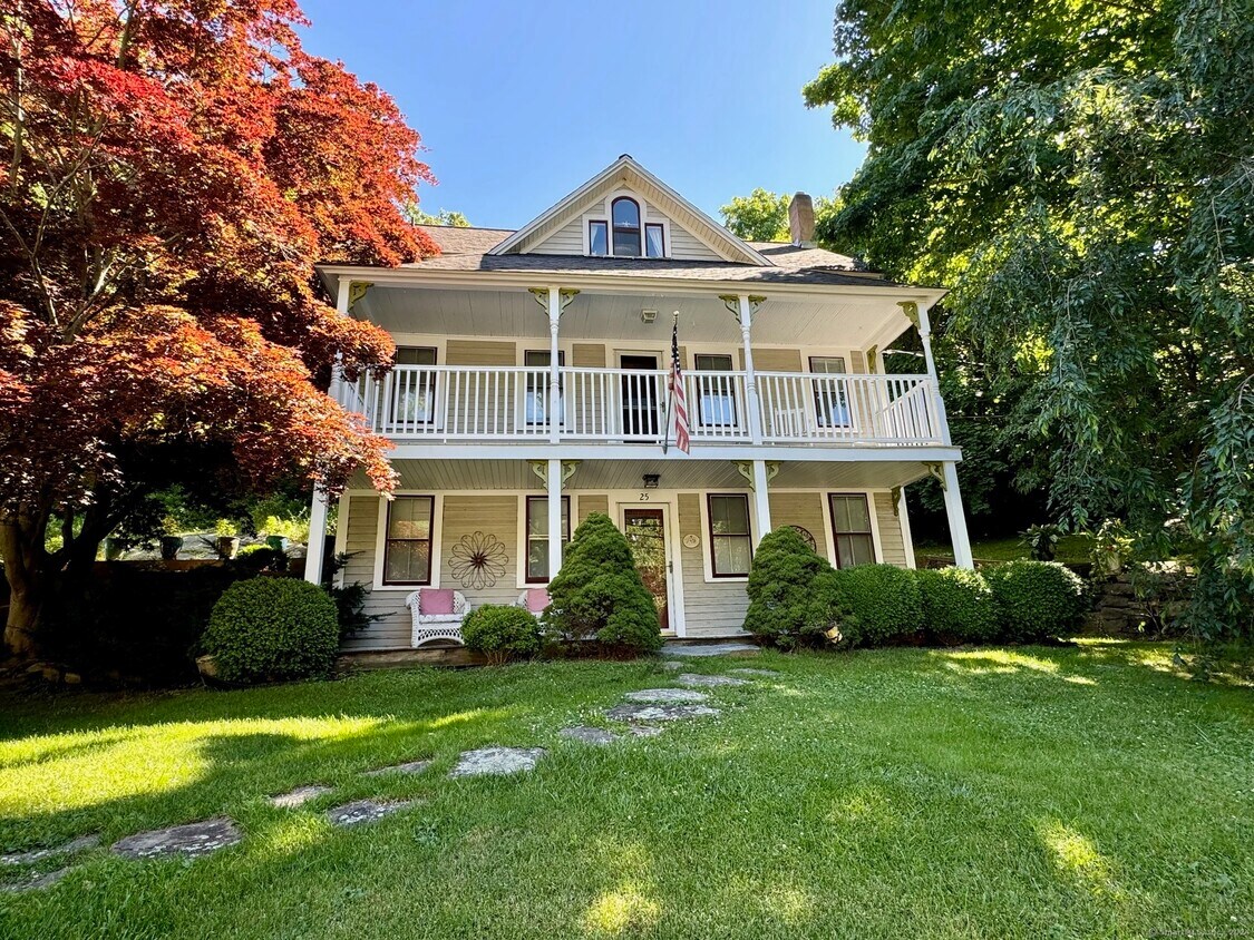 25 N Main St, Essex, CT 06442 Room for Rent in Essex, CT