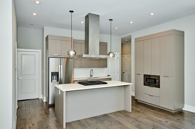 Kitchen - 1752 W 18th Pl