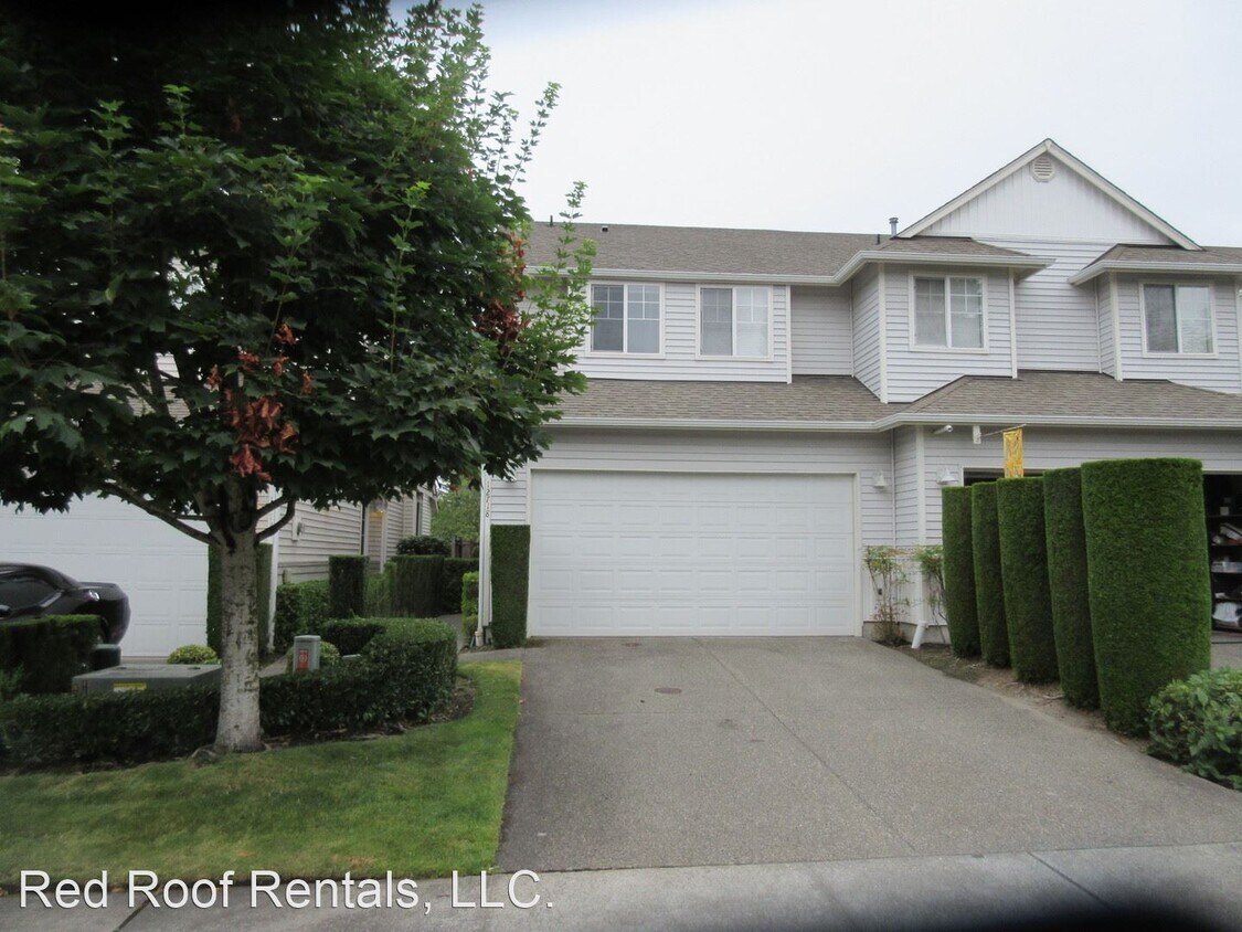 Foto principal - 3 br, 2.5 bath House - 12718 64th Ave E