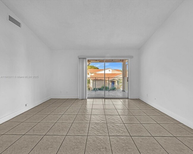 Foto del edificio - 15770 SW 106th Terrace