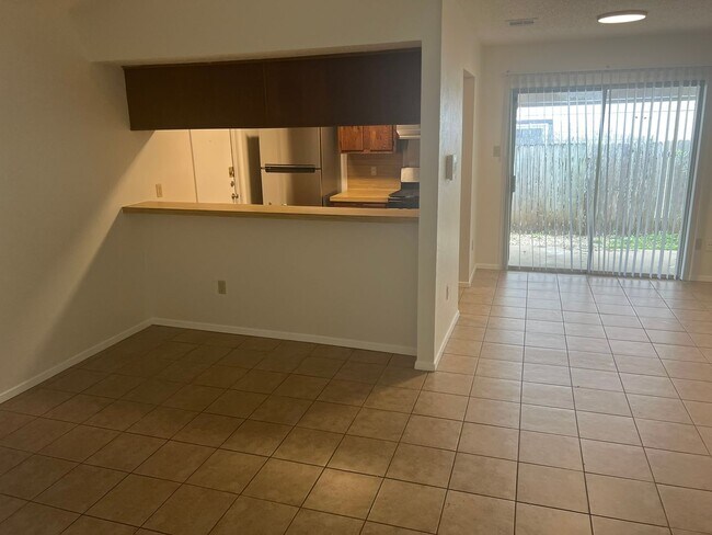 Foto del edificio - 1911 Gracy Farms Ln