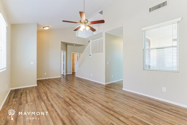 Building Photo - 1758 S Chatsworth