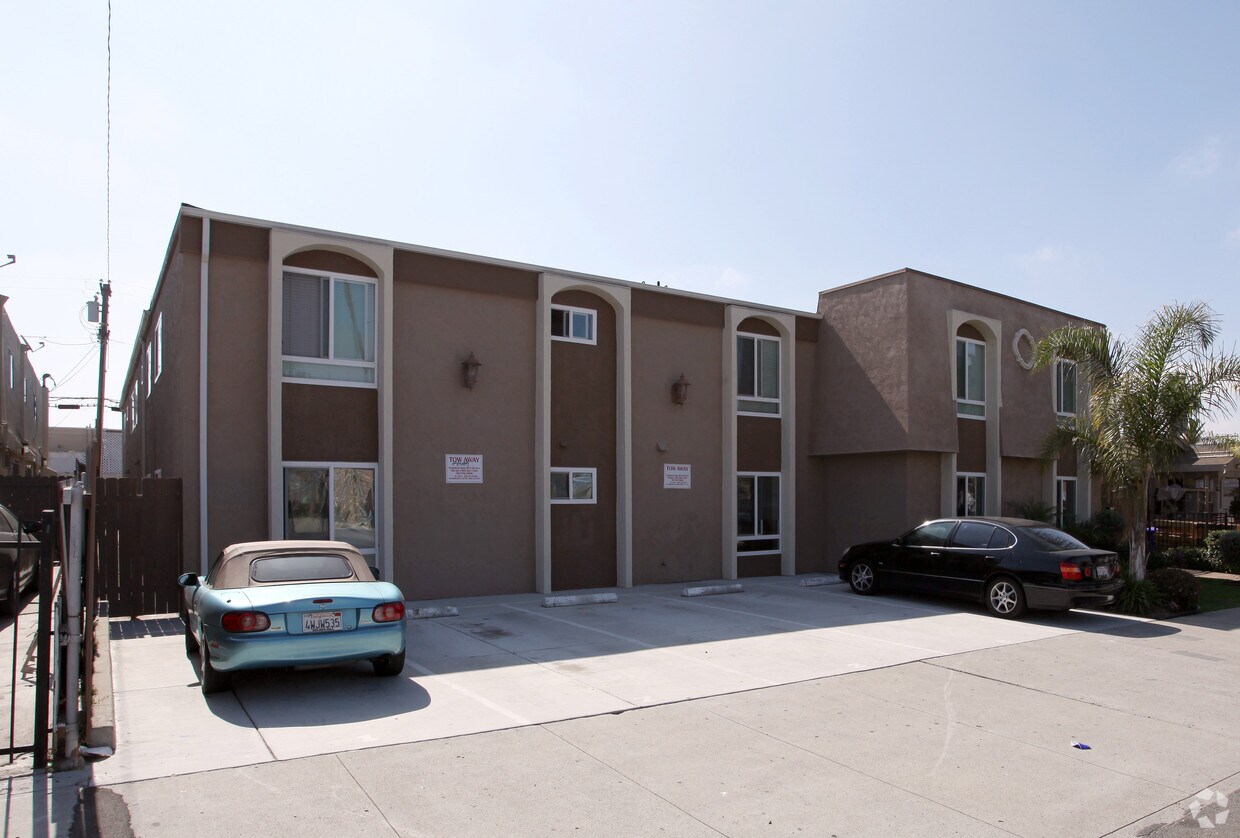Primary Photo - 4127 38th St