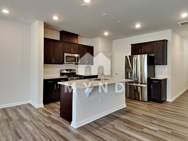 Building Photo - 113 Peebles Dr