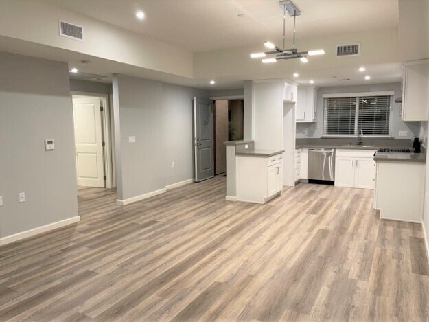 Foto principal - 366 Burchett St