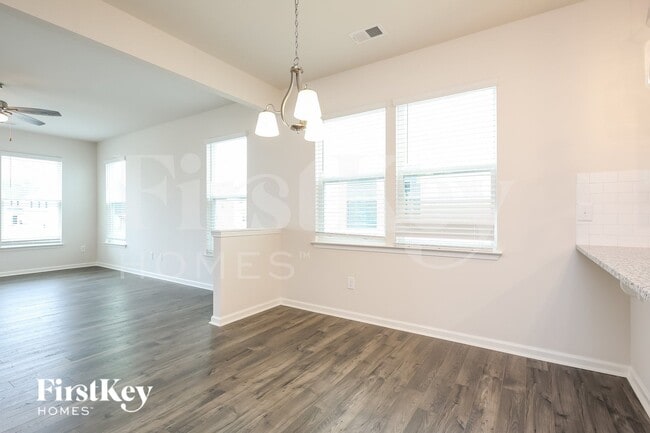 Building Photo - 607 Goldburn Wy