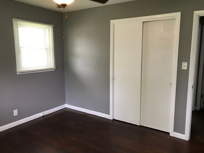Foto del edificio - Lawrence Twp - 3 bedroom home