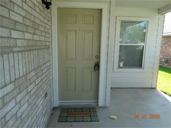 Building Photo - 3422 W Rainmill Dr