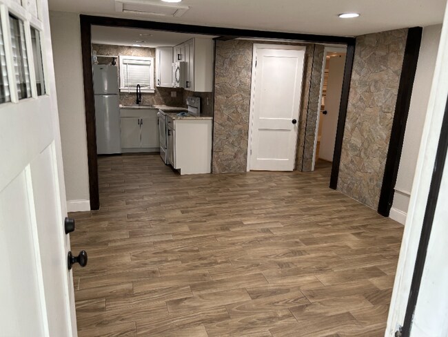Foto del edificio - 7437 Walnut St
