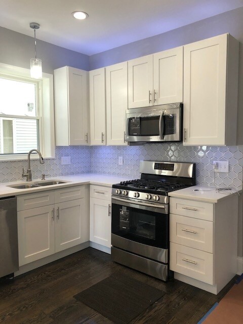 Foto principal - 3142 N Damen Ave