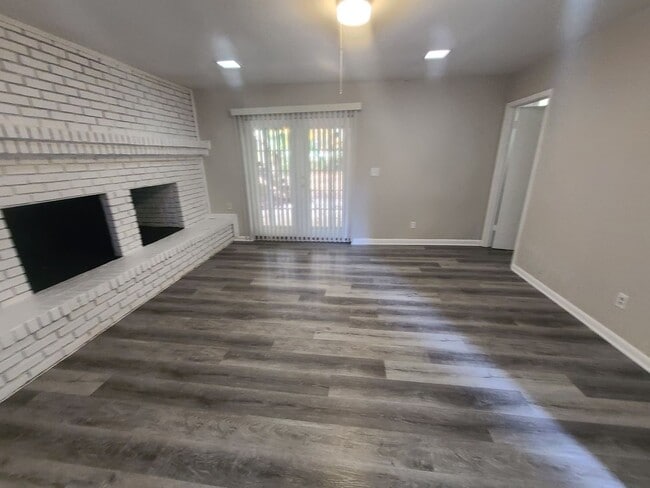 Building Photo - COMING SOON: Beautiful 4BR 2.5BA Home w/ Renovated Kitchen • Granite & Stainless • Garage Parking...