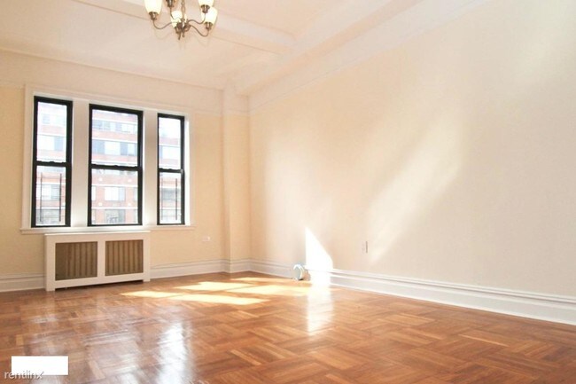 Building Photo - 205 W 87th St