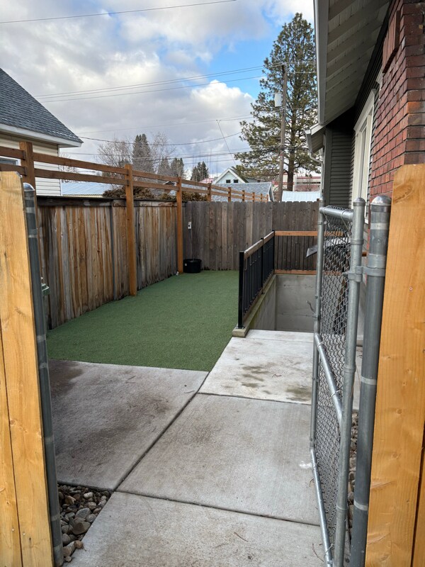 Foto del edificio - 2012 W Montgomery Ave