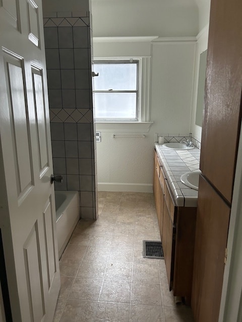 Baño compartido - 1701 P St