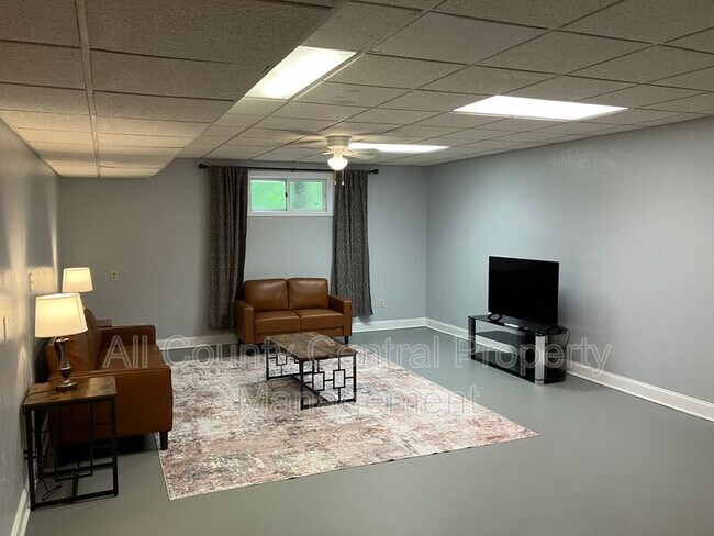 Foto del edificio - 4356 Higginbotham Rd