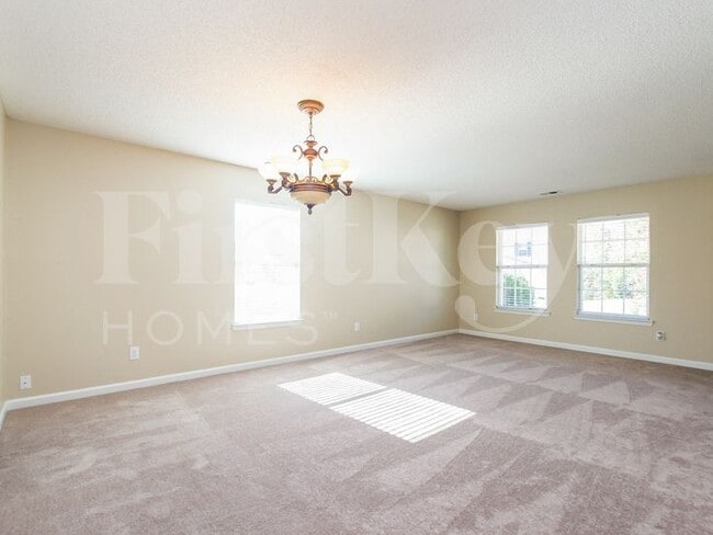 Building Photo - 3166 Redwood Run