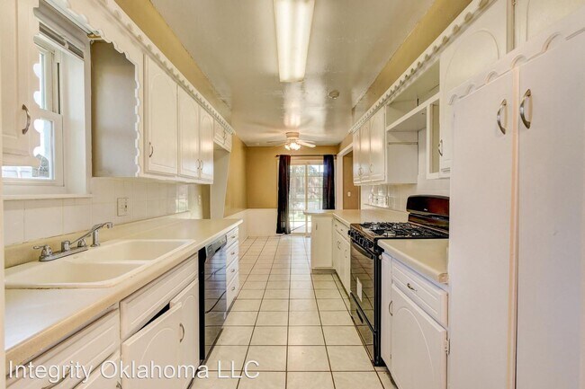 Building Photo - 4 br, 2 bath House - 7305 Kingsridge Road