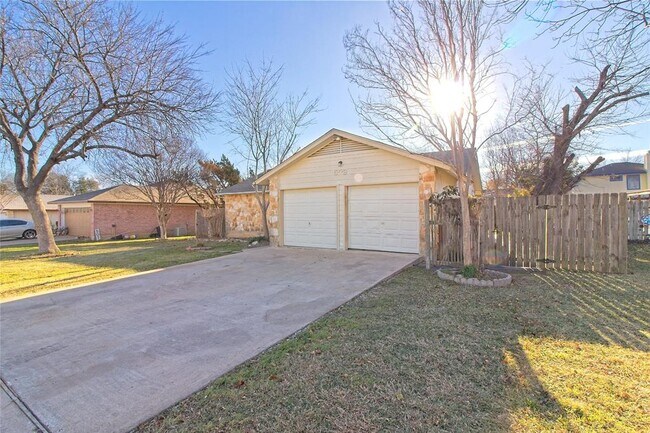 Foto del edificio - 509 Meadowcreek Cir