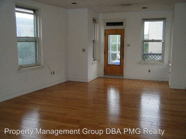 Building Photo - 2200 Fairmount Ave
