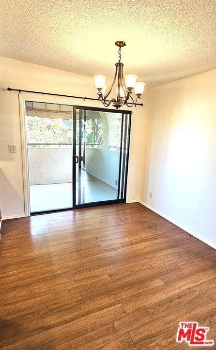 Foto del edificio - 2349 S Bentley Ave