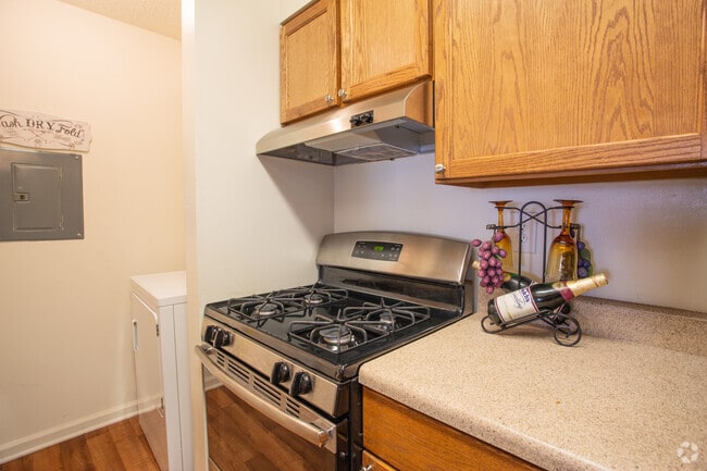 2BR,2BA,-950SF Model - Westwinds