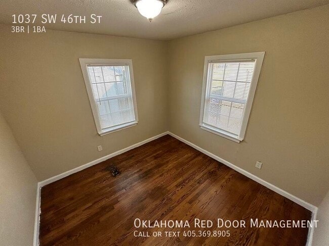 Building Photo - 1037 SW 46th St