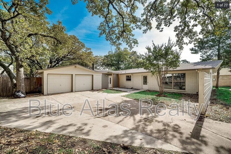Photo - 1520 Sunnybrook Drive
