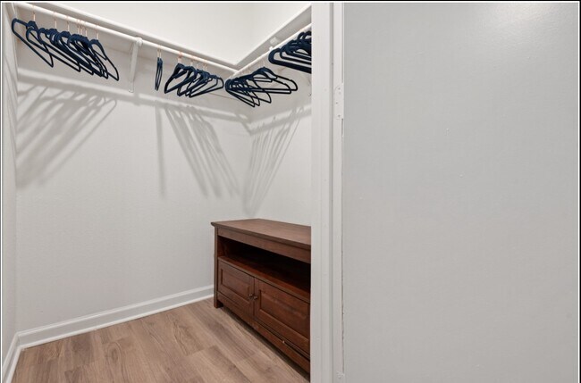 Foto del edificio - 12001 Metric Blvd