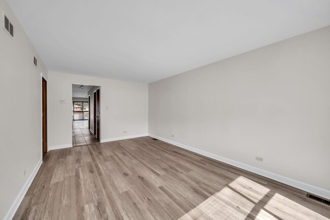Building Photo - 11136 S Kedzie Ave